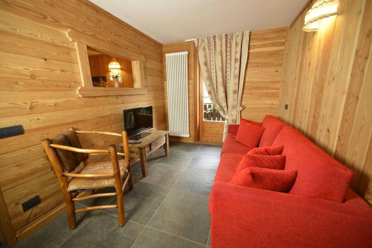 Albergo Alpenrose Ski&Bike Mountain Hotel Gressoney-Saint-Jean Esterno foto