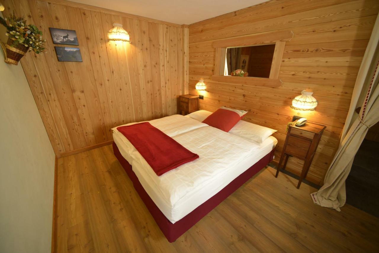 Albergo Alpenrose Ski&Bike Mountain Hotel Gressoney-Saint-Jean Esterno foto
